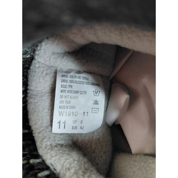 Women's Insulated Winter Snow Boots Size 11 w Black/Gray Faux Fur Lined Quilted - Picture 10 of 11